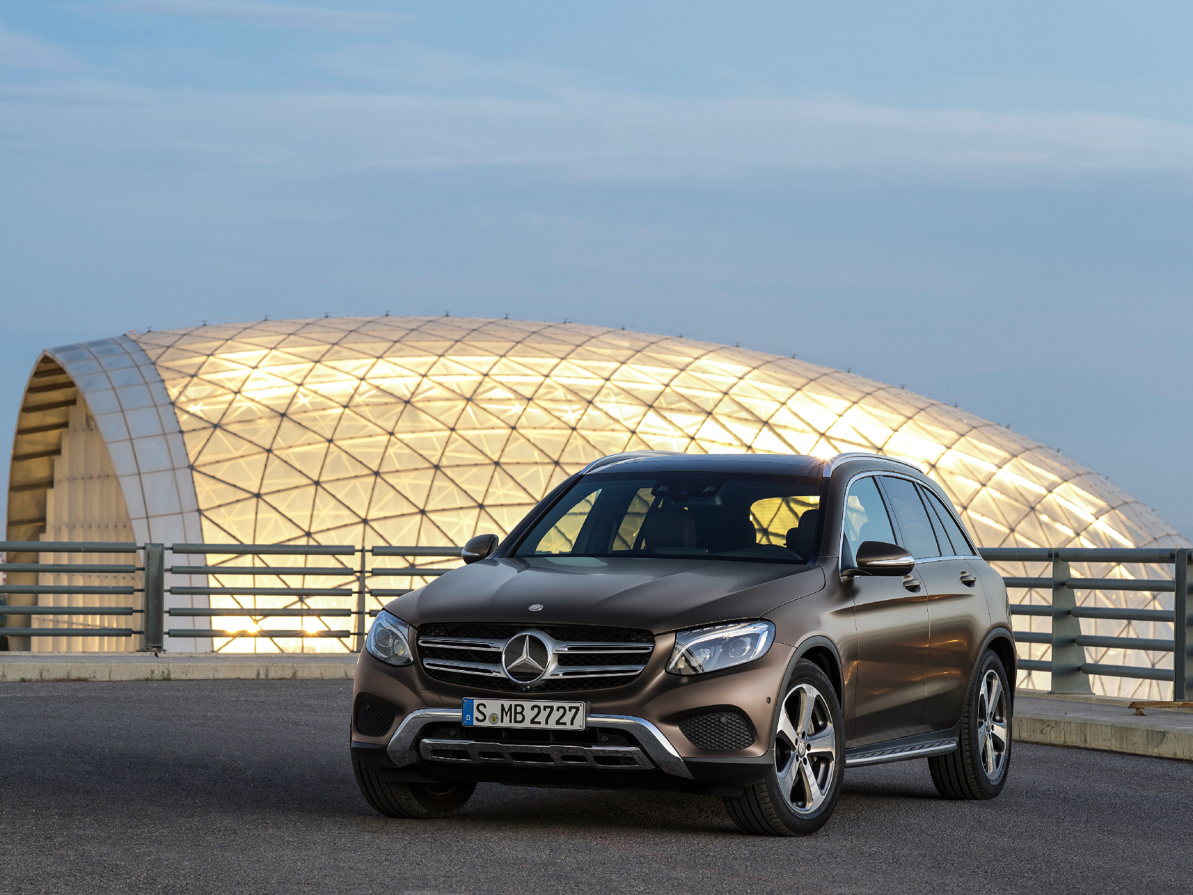 Mercedes-Benz GLC-Класс X253/C253 Внедорожник – модификации и цены,  одноклассники Mercedes-Benz GLC-Класс suv, где купить - Quto.ru