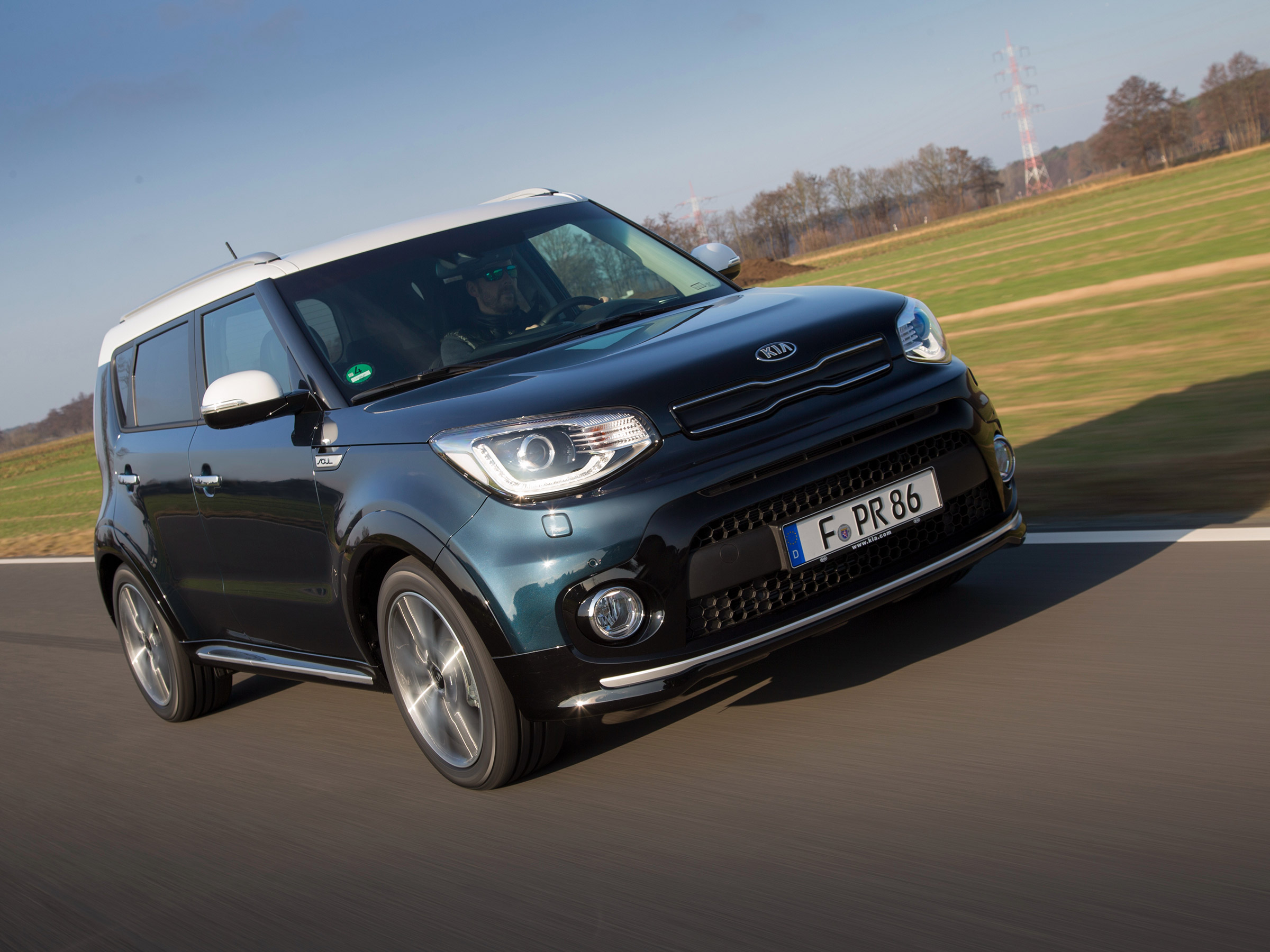 Продано: KIA Soul II поколение рестайлинг 1.6 AT 124 л.с. бежевый в Москве  - Quto.ru