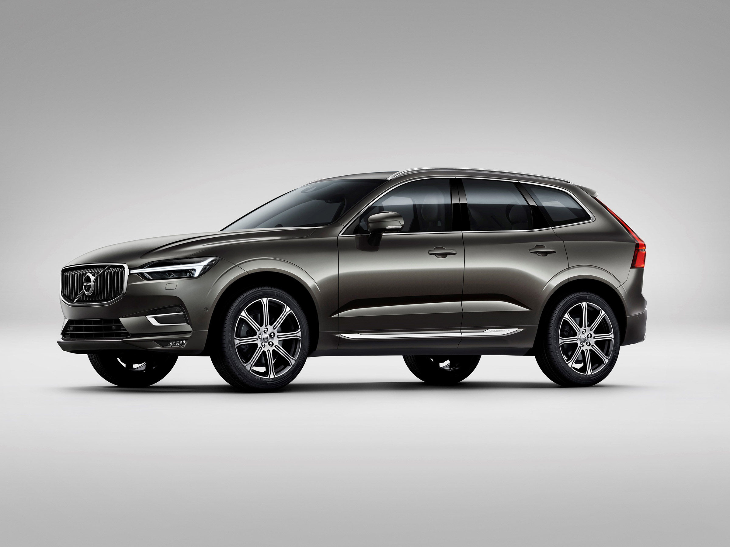 Volvo XC60 II поколение Внедорожник – модификации и цены, одноклассники Volvo  XC60 suv, где купить - Quto.ru