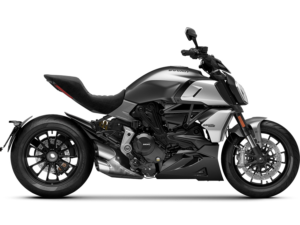 ОБЗОР ДУКАТИ Дьявол Карбон — DUCATI Diavel Carbon года