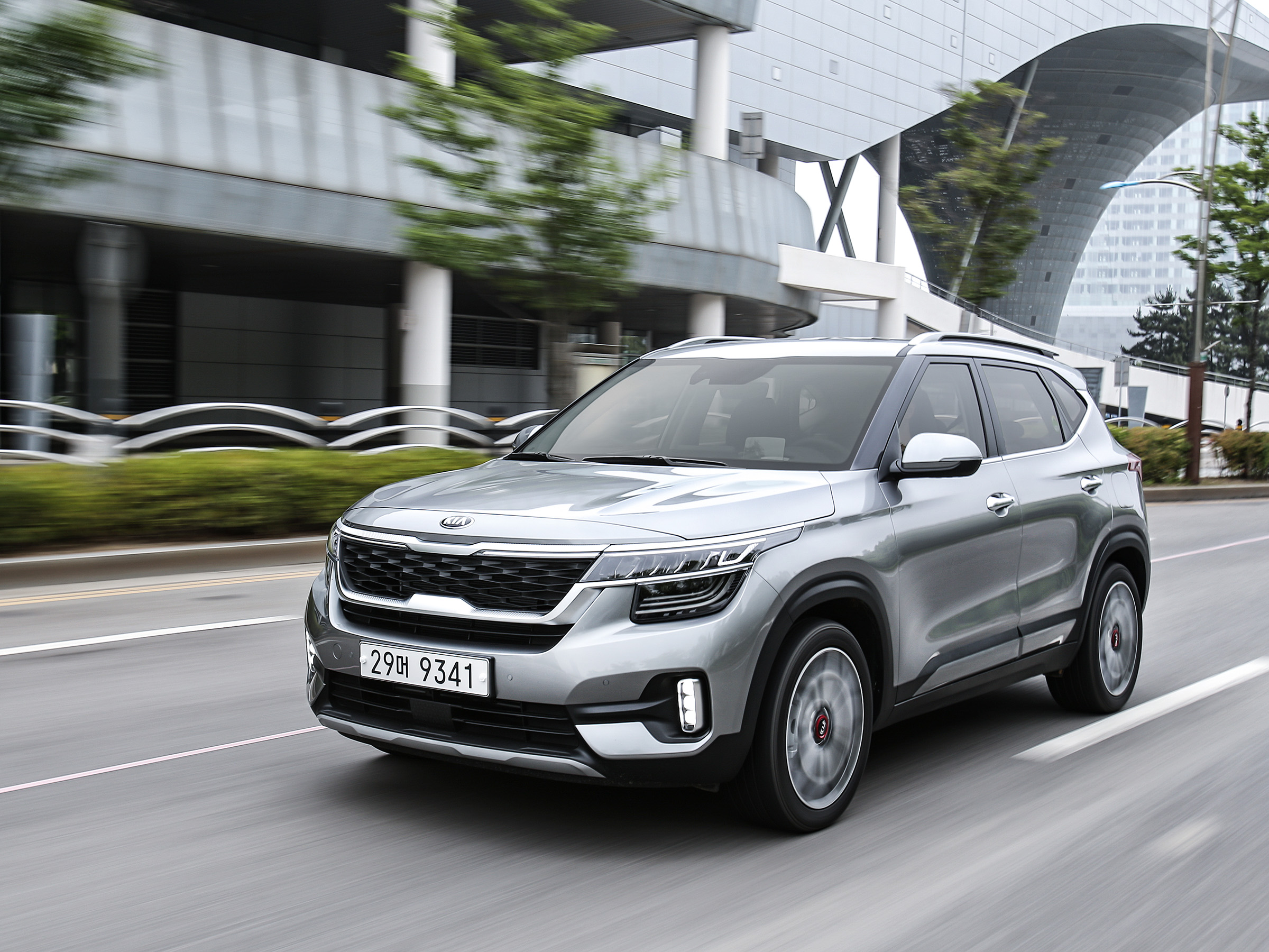 KIA Seltos I поколение Внедорожник – модификации и цены, одноклассники KIA  Seltos suv, где купить - Quto.ru