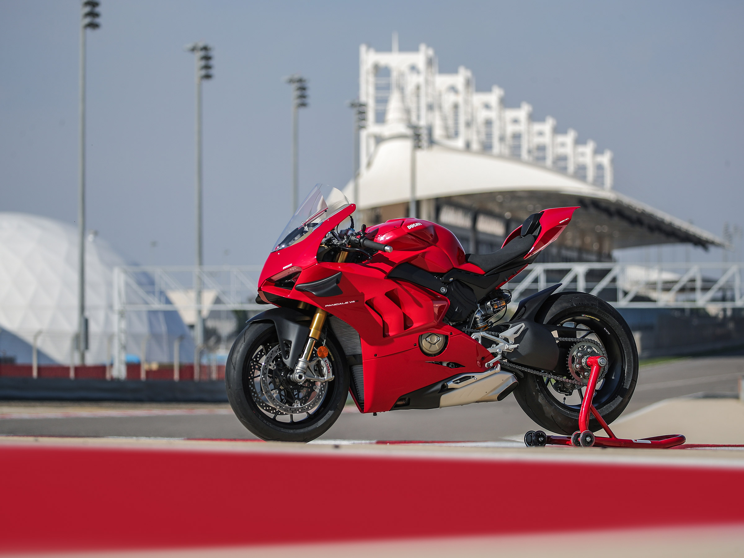 Ducati Panigale V4 S 2020 ganha asas da MotoGP; preço sobe a R$ 130 mil -  22/07/2020 - UOL Carros