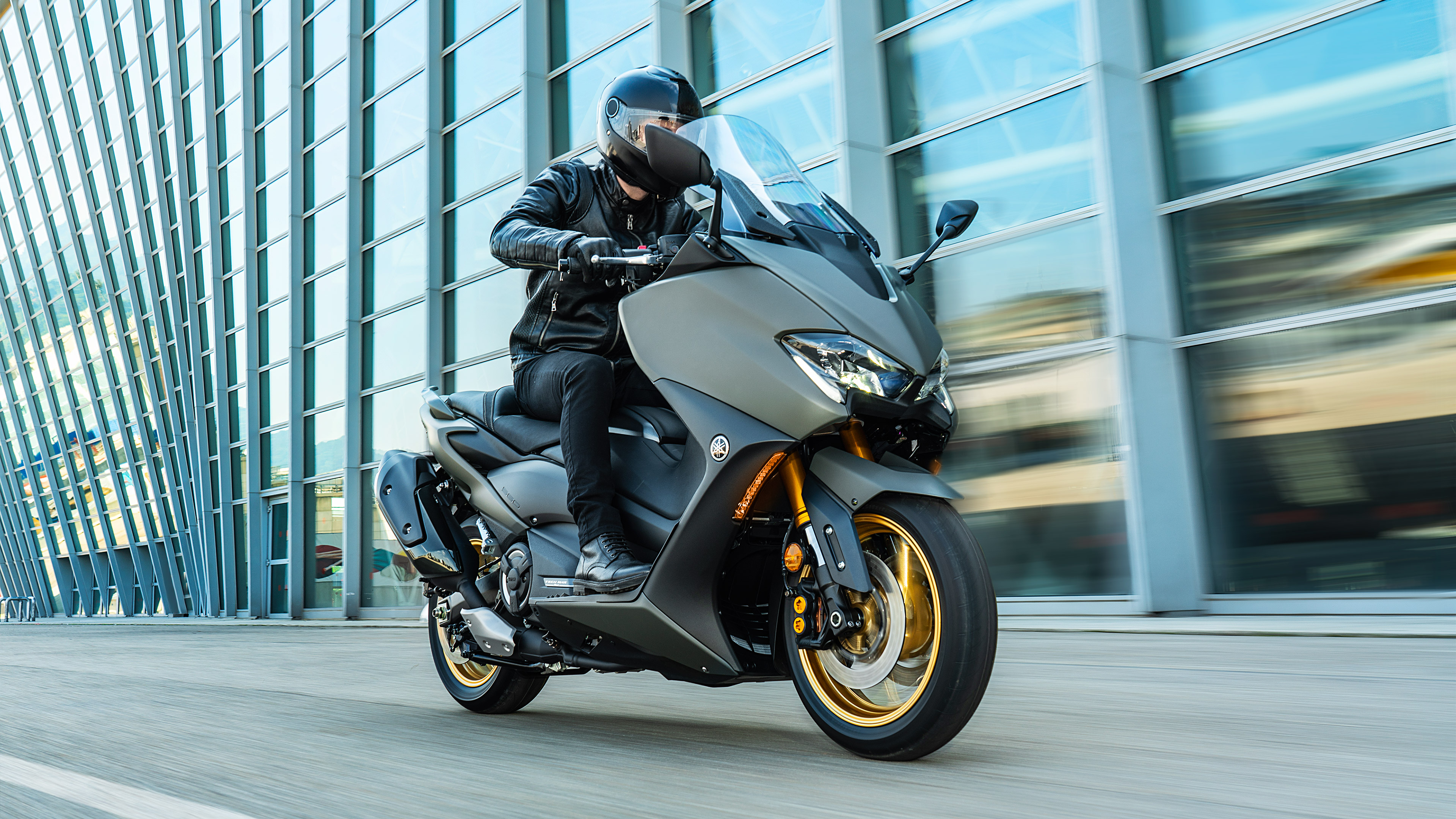 Yamaha TMAX DX 2021 - цена, технические характеристики, фотографии, видео -  Quto.ru