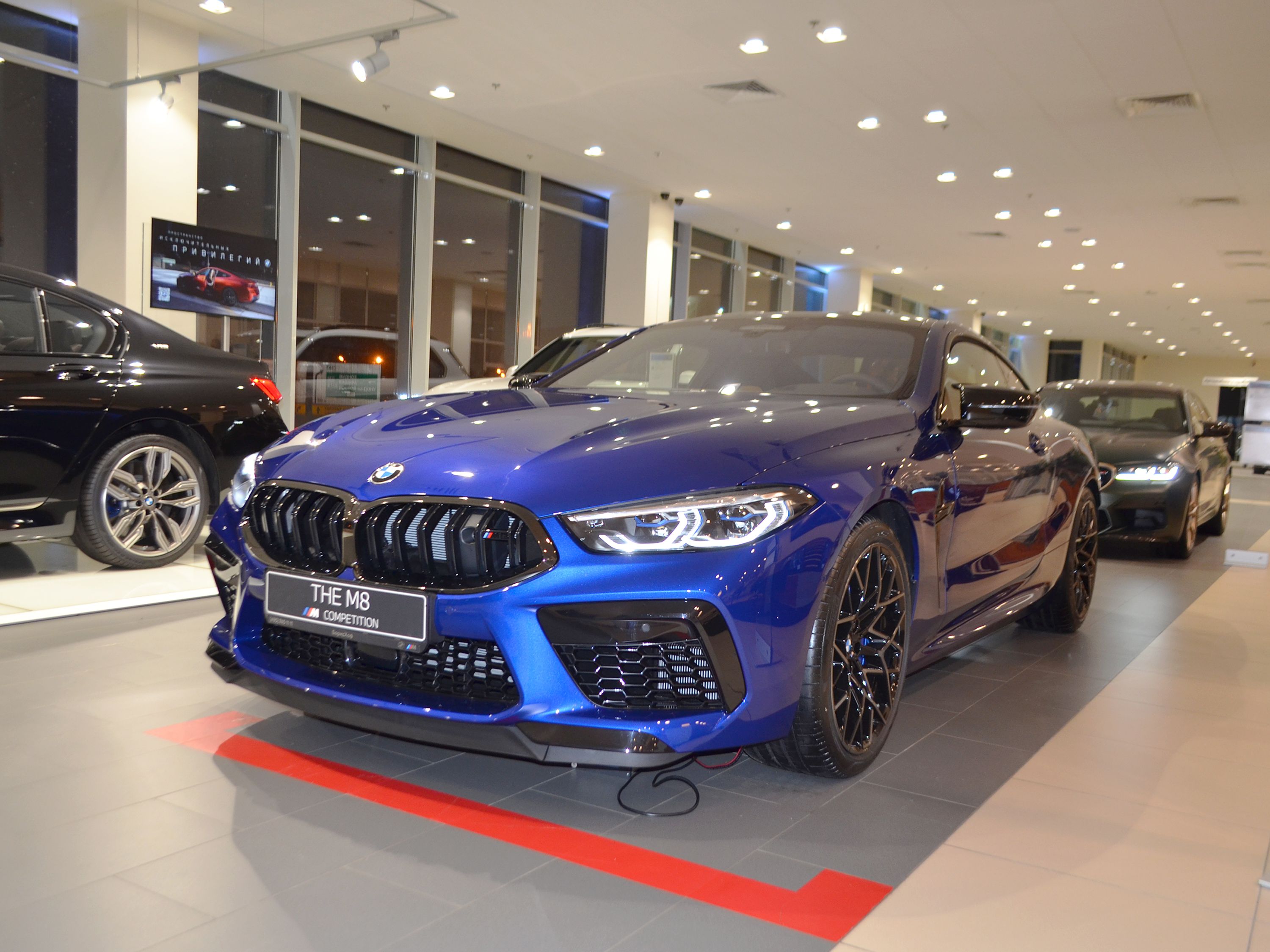 Продано: BMW M8 купе F91/F92/F83 4.4 AT 625 л.с. синий металлик в Москве -  Quto.ru