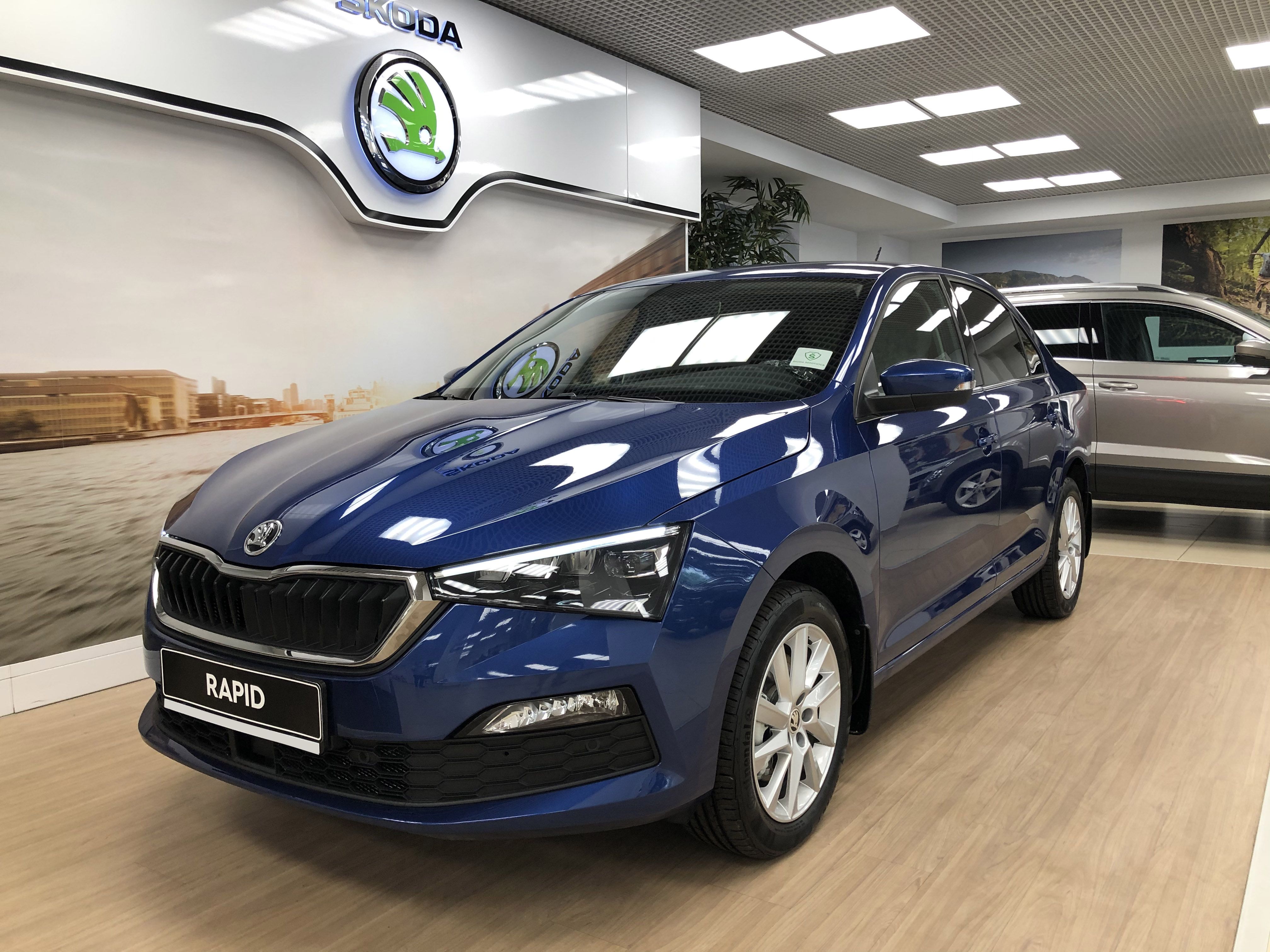 Skoda Rapid 2021 синий