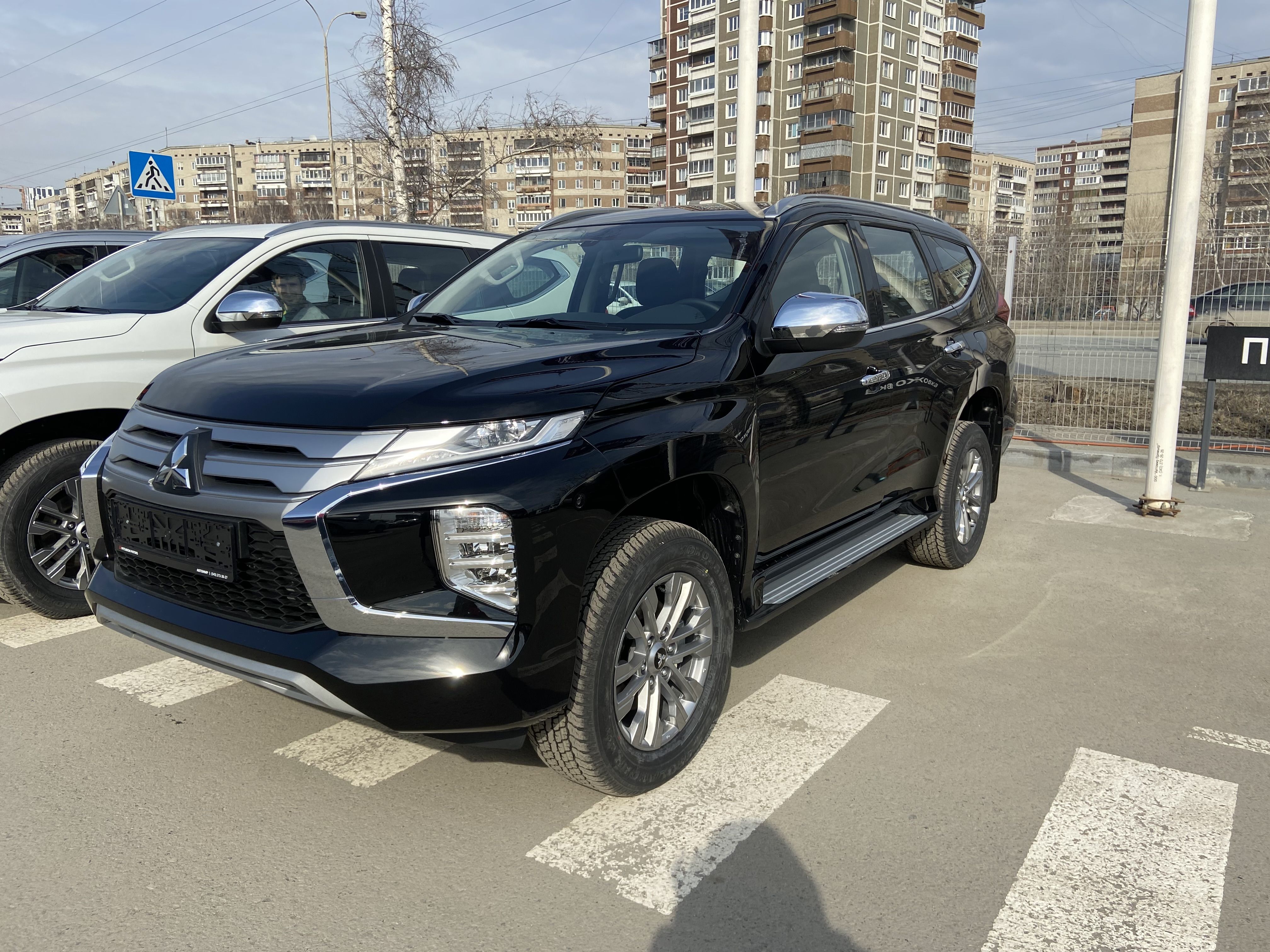 Продано: Mitsubishi Pajero Sport III поколение рестайлинг 2.4 DI-D AT 181  л.с. черный в Москве - Quto.ru