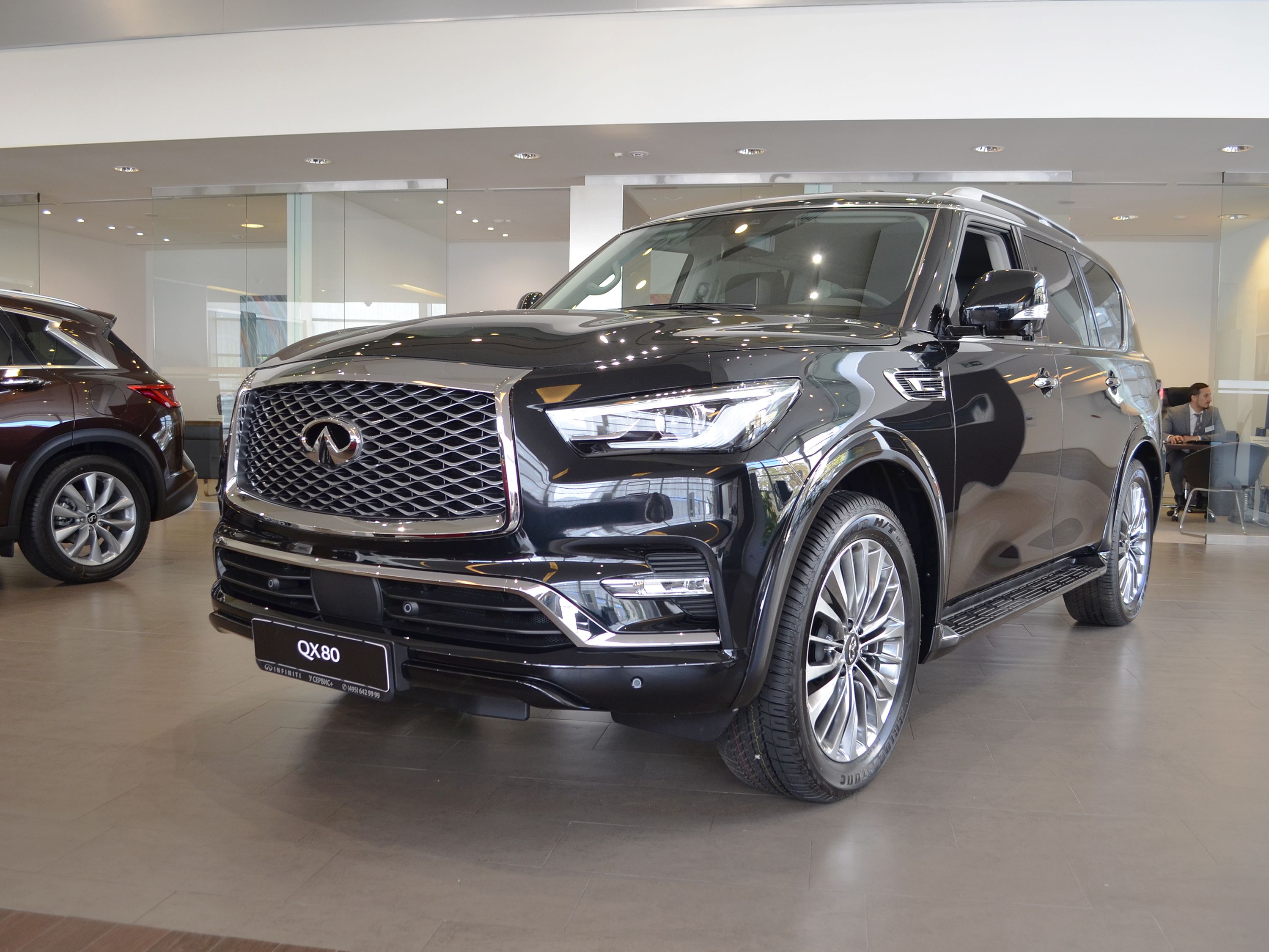 Продано: Infiniti QX80 II поколение 2-й рестайлинг 5.6 AT 4WD 405 л.с.  черный металлик в Москве - Quto.ru