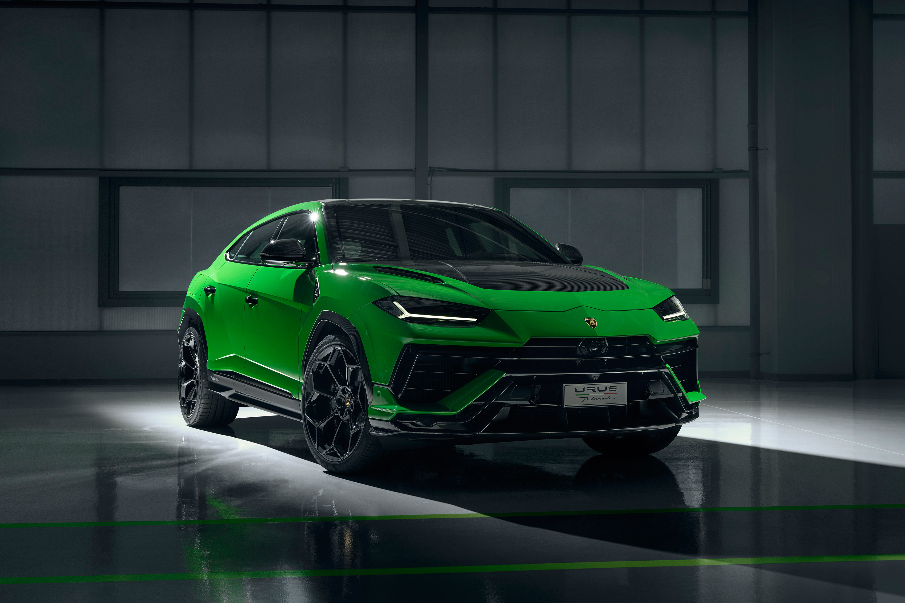 Lamborghini Urus Performante I поколение рестайлинг Внедорожник –  модификации и цены, одноклассники Lamborghini Urus Performante suv, где  купить - Quto.ru