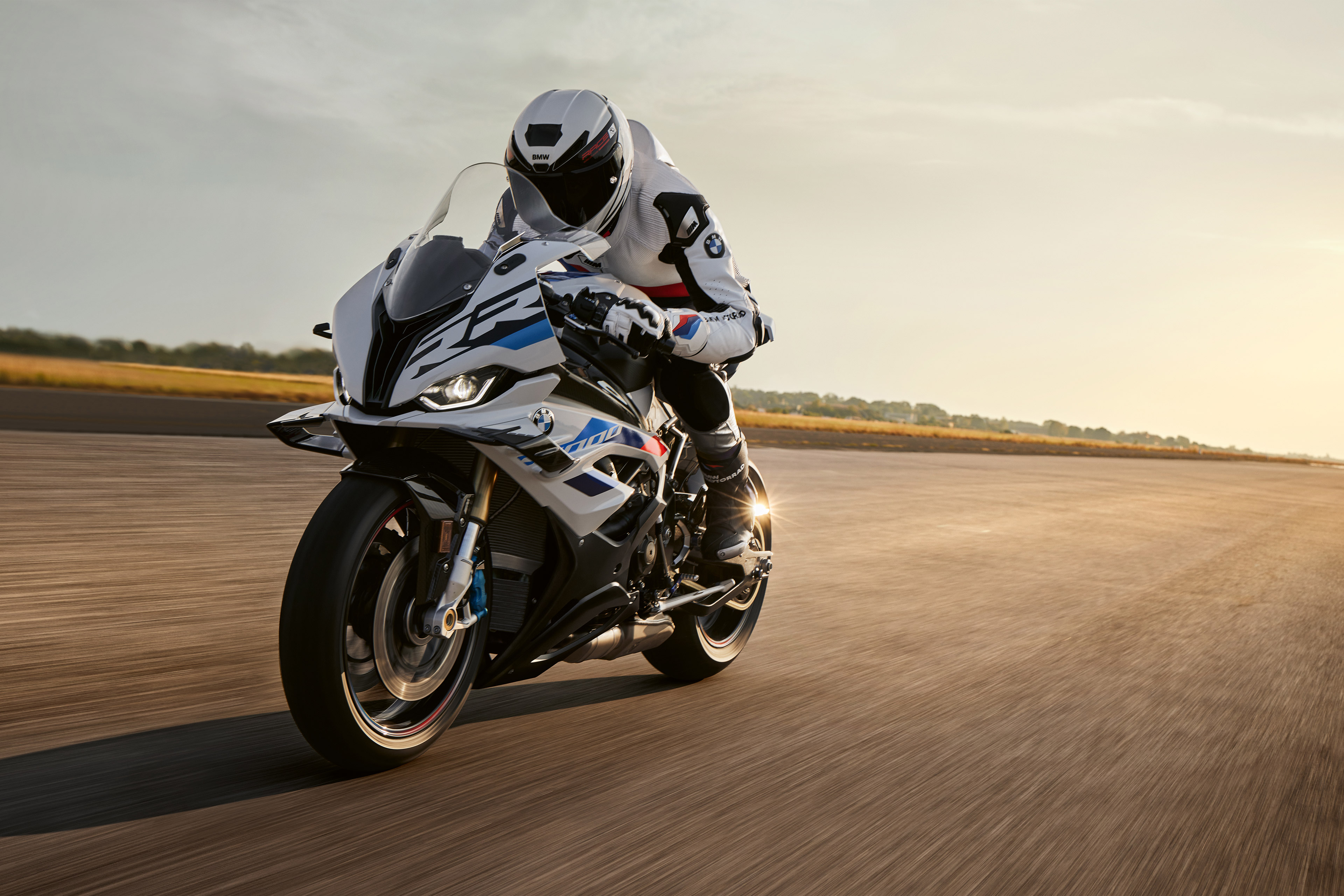 BMW s1000rr красный