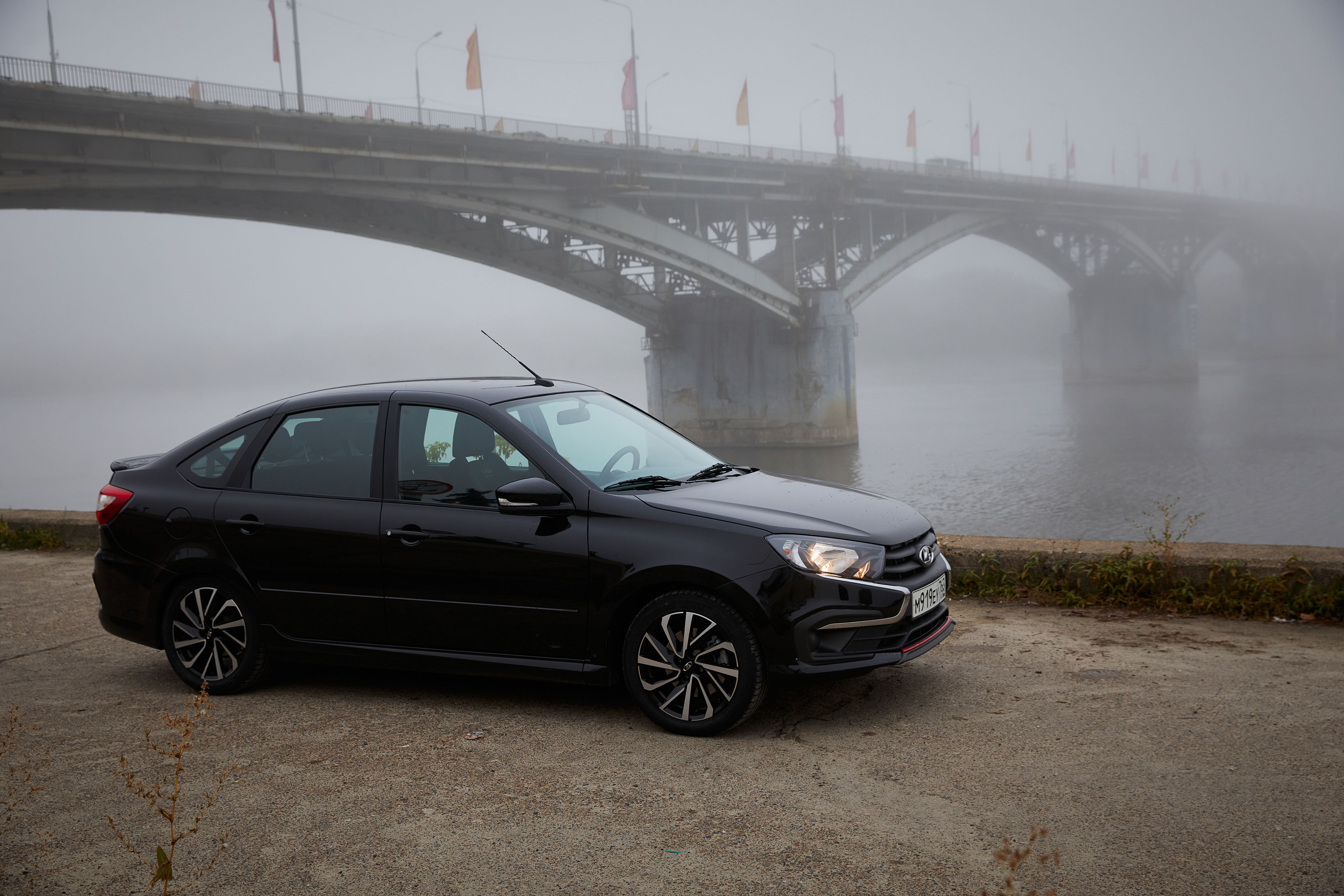 LADA Granta Sport лифтбек I поколение рестайлинг Хэтчбек – модификации и  цены, одноклассники LADA Granta Sport лифтбек hatchback, где купить -  Quto.ru