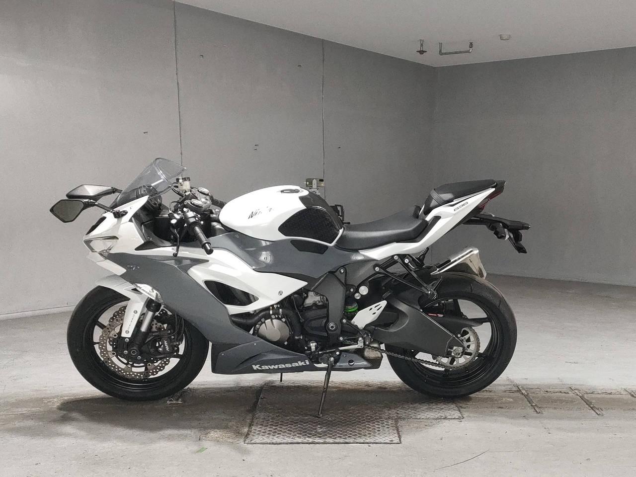 Купить новый Kawasaki Ninja ZX-6R 636 2021 (белый) 2021 года