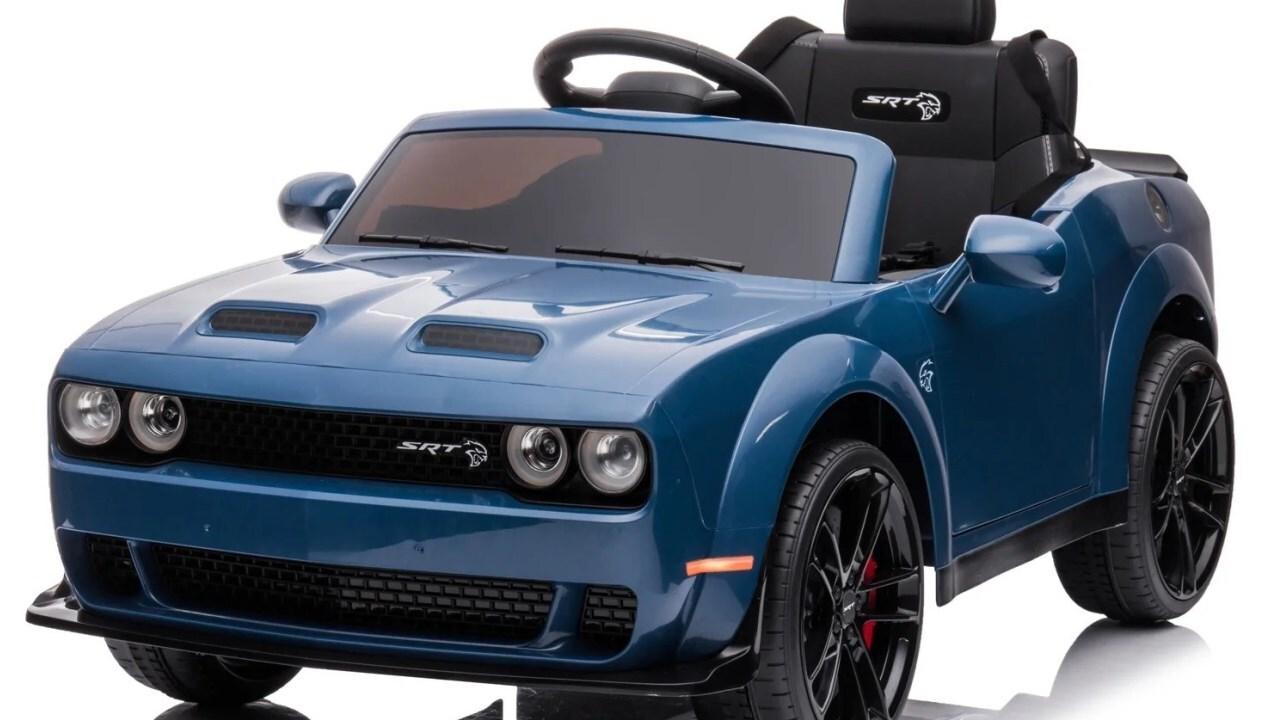 Представлены детские «Нива» и Dodge Challenger SRT Hellcat - Quto.ru