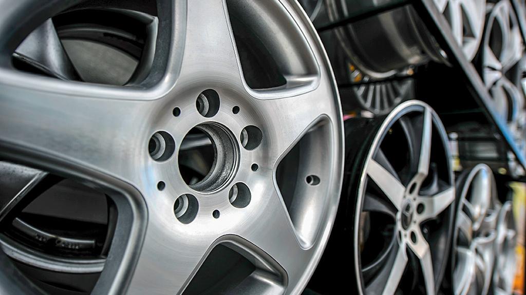 Как правильно выбрать колесные диски - Quto.ru