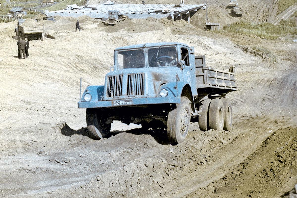 Косолапый» трудяга: юбилей грузовиков Tatra - Quto.ru