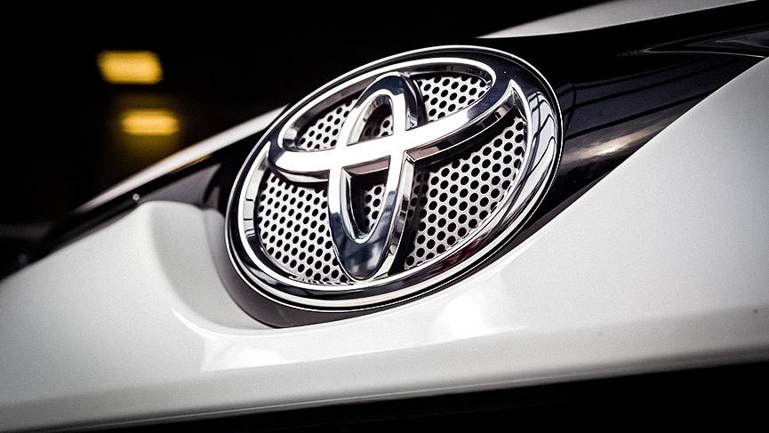 Появились подробности о новом полноприводнике Toyota - Quto.ru