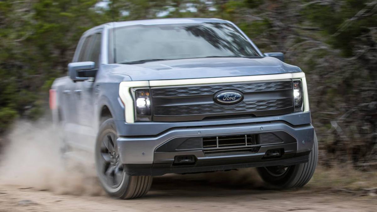 Пикап Ford F-150 Lightning получит динамику спорткара - Quto.ru