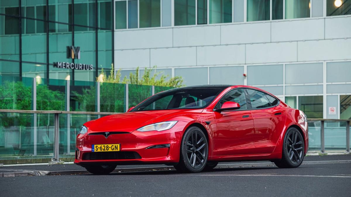 8 провальных проблем автомобилей Tesla - Quto.ru