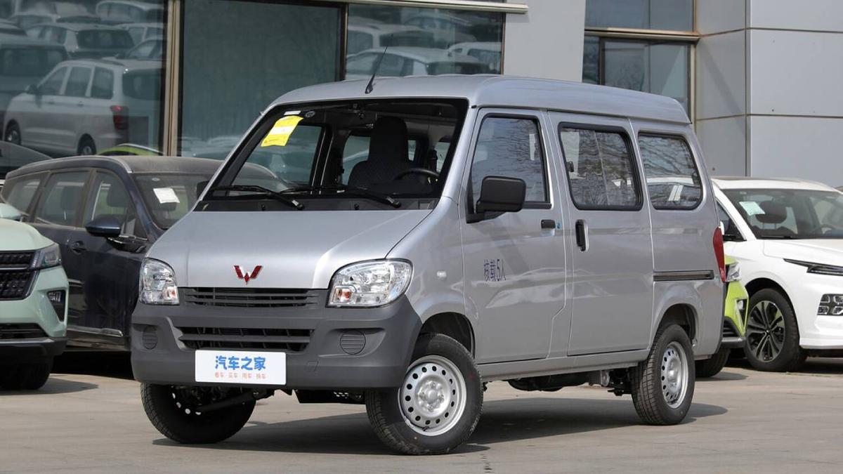 В России появился китайский микровэн Wuling Light за 1 500 000 рублей -  Quto.ru