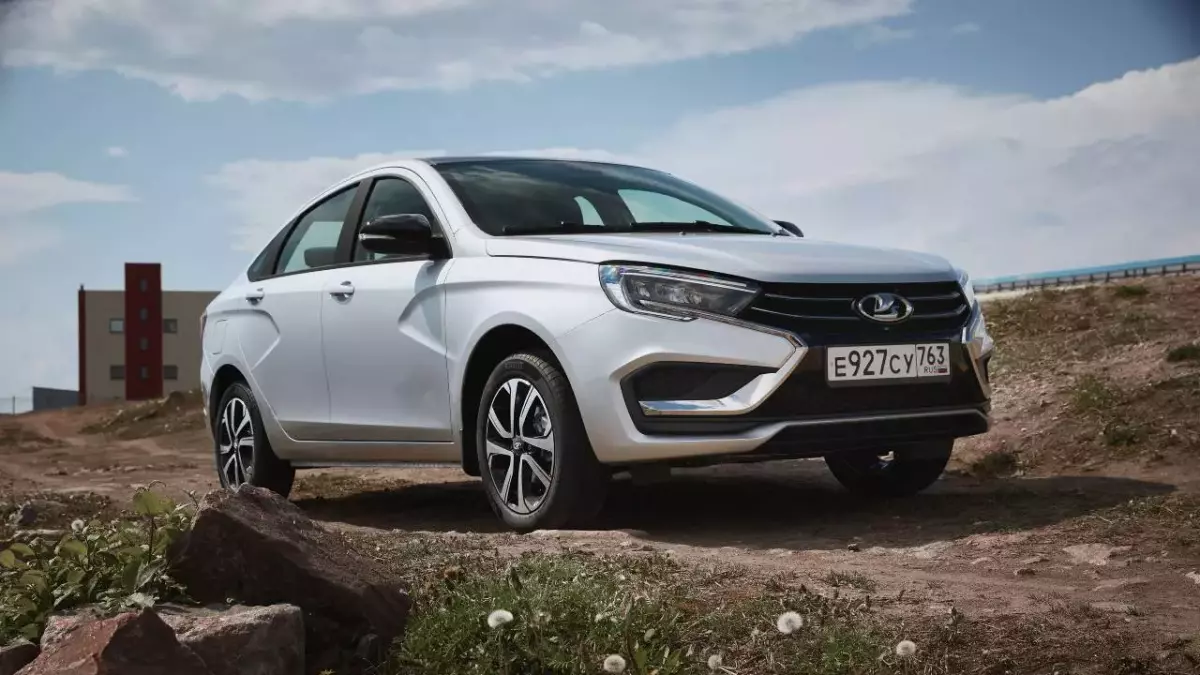 Lada Vesta начнут красить в новые цвета - Quto.ru