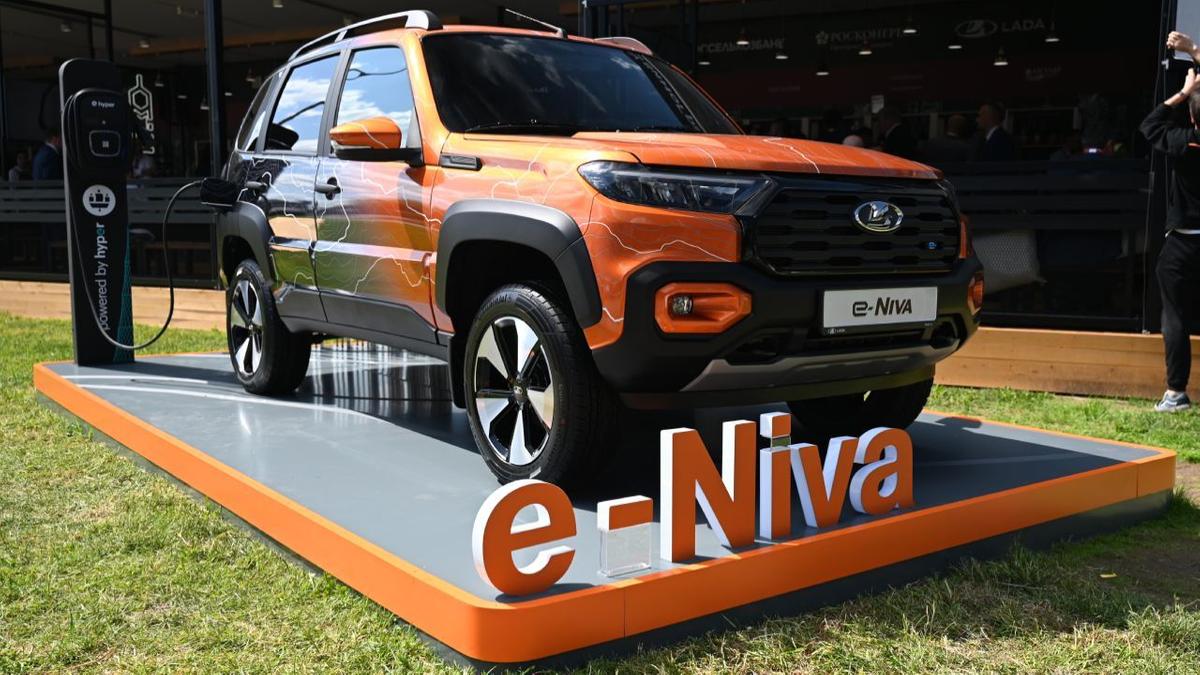 АвтоВАЗ рассказал, когда Lada Niva Travel получит новый интерьер - Quto.ru