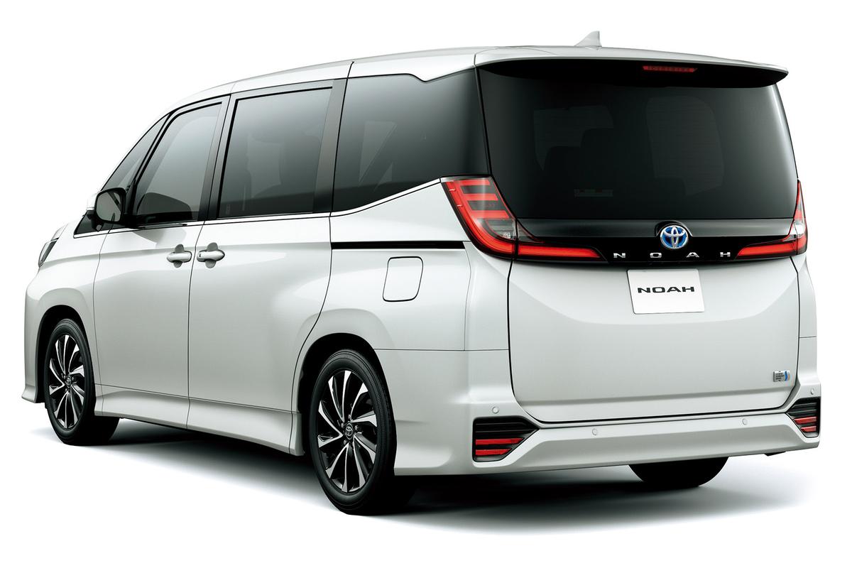 Toyota Noah IV поколение Минивэн – модификации и цены, одноклассники Toyota  Noah minivan, где купить - Quto.ru