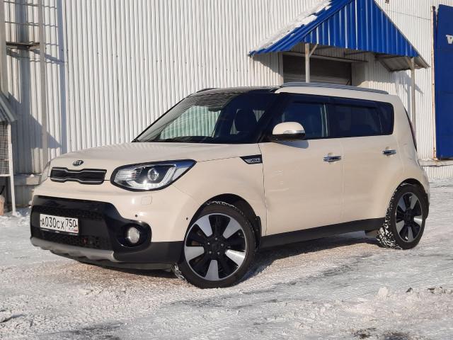 Киа Соул Бежевая