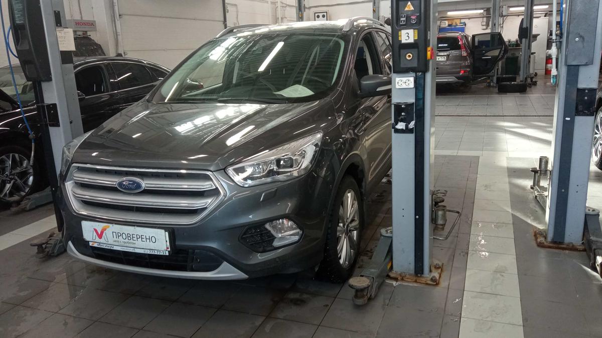 Продано: Ford Kuga II поколение рестайлинг 1.5 EcoBoost AT 4WD 150 л.с.  серый в Санкт-Петербурге - Quto.ru