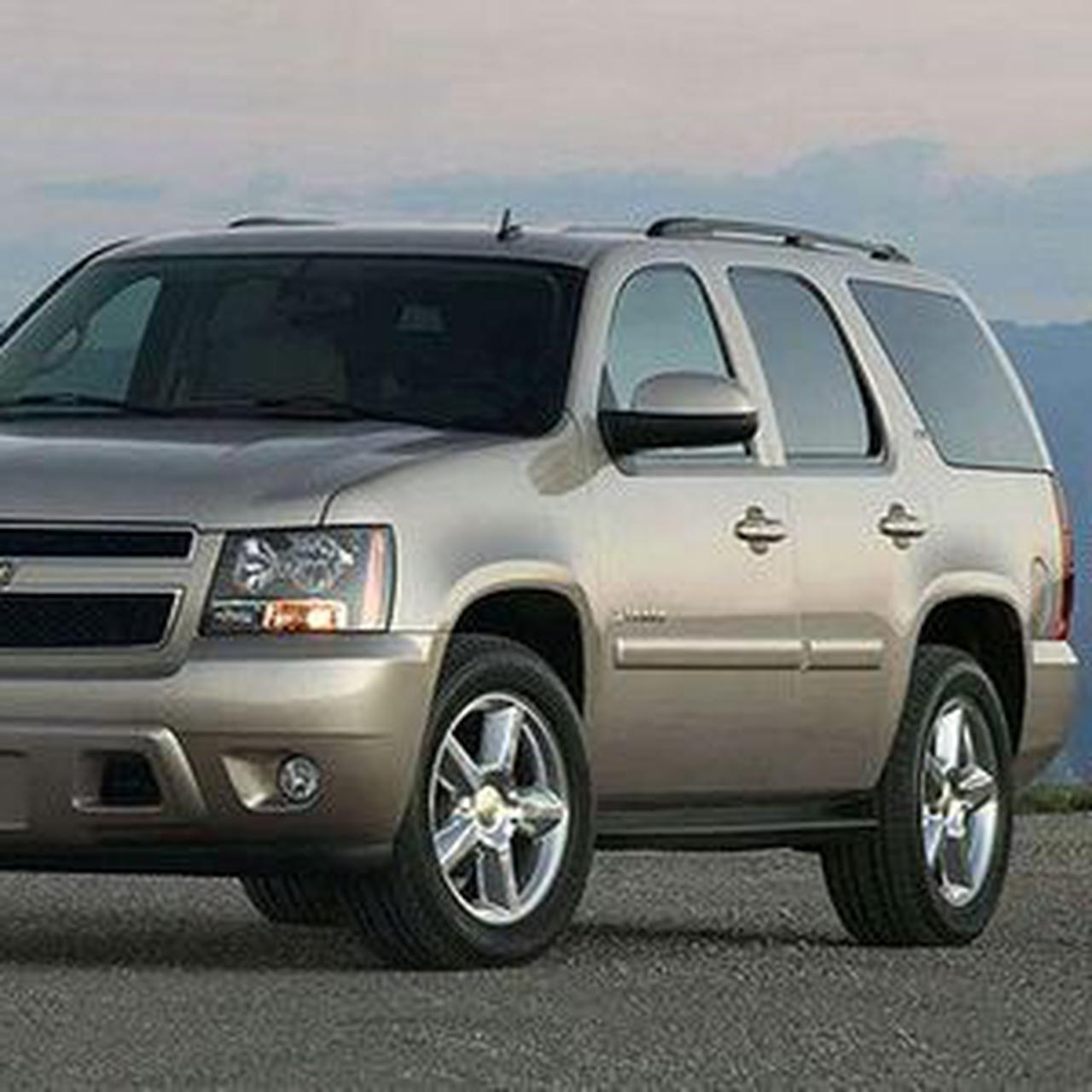 Бегемот Chevrolet Tahoe в отличной форме - Quto.ru