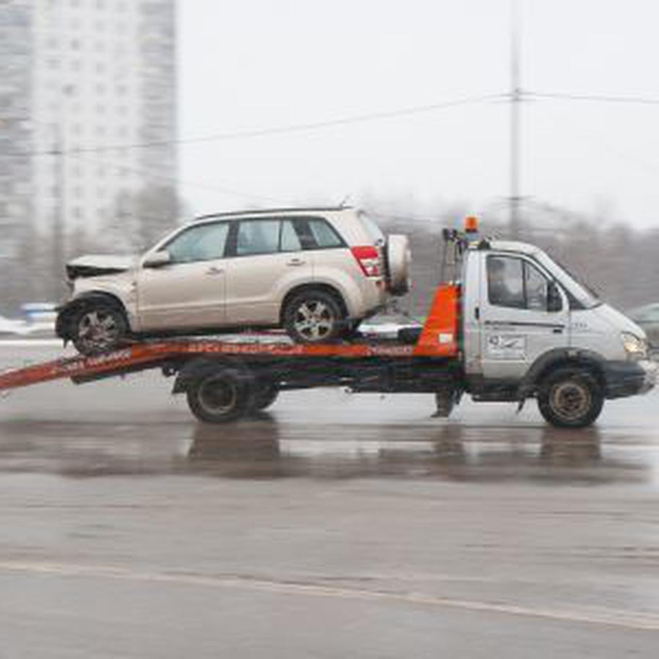 В Москве начнут арестовывать эвакуированные машины штрафников - Quto.ru