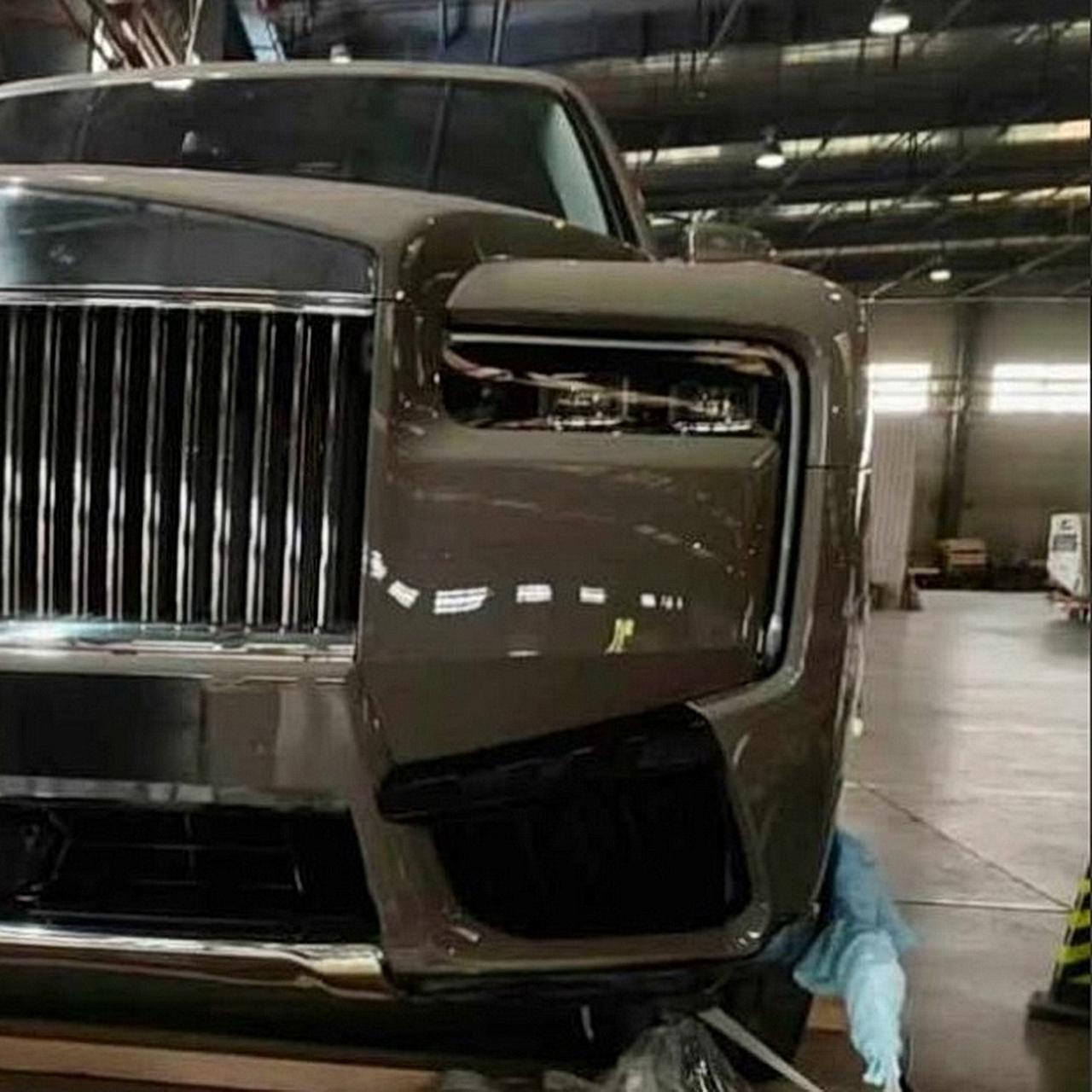 Обновленный Rolls-Royce Cullinan подловили без камуфляжа - Quto.ru