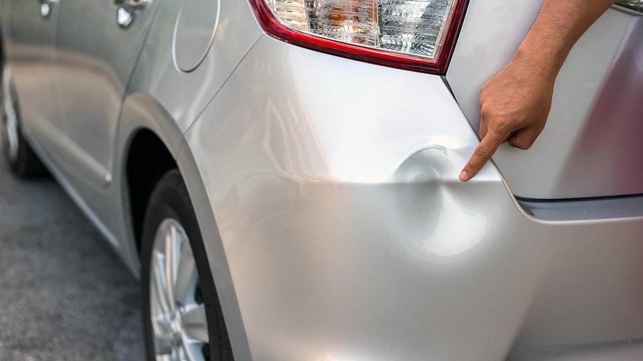 Как избавиться от вмятины на кузове с помощью подручных предметов: 5 ...