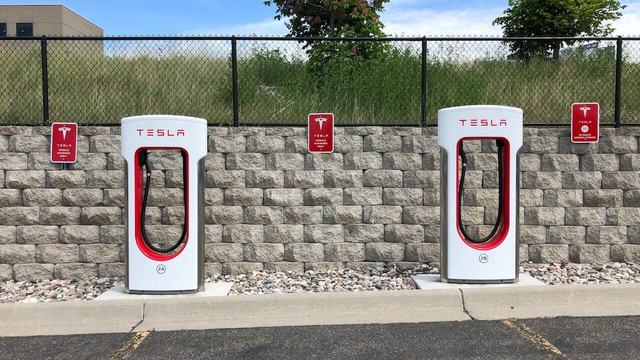 Зарядная станция tesla