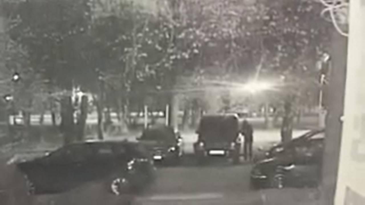 С автомобилей россиян всё чаще воруют фары, зеркала и катализаторы ...