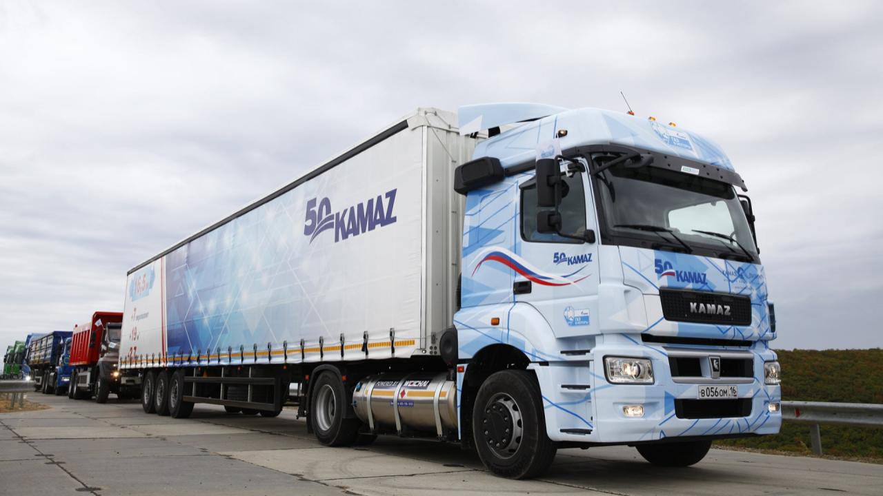 В Казахстане придумали новые препоны для дальнобойщиков из России - Quto.ru