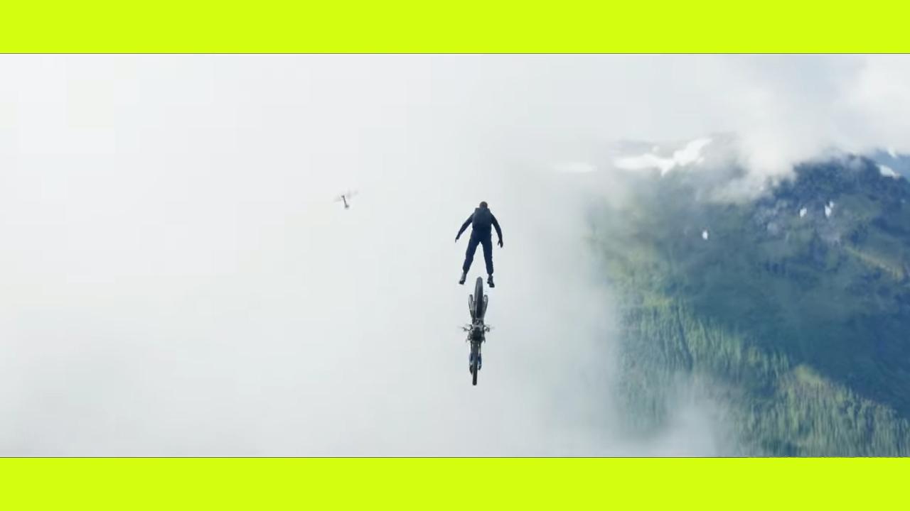 бузова прыгну со скалы камеди