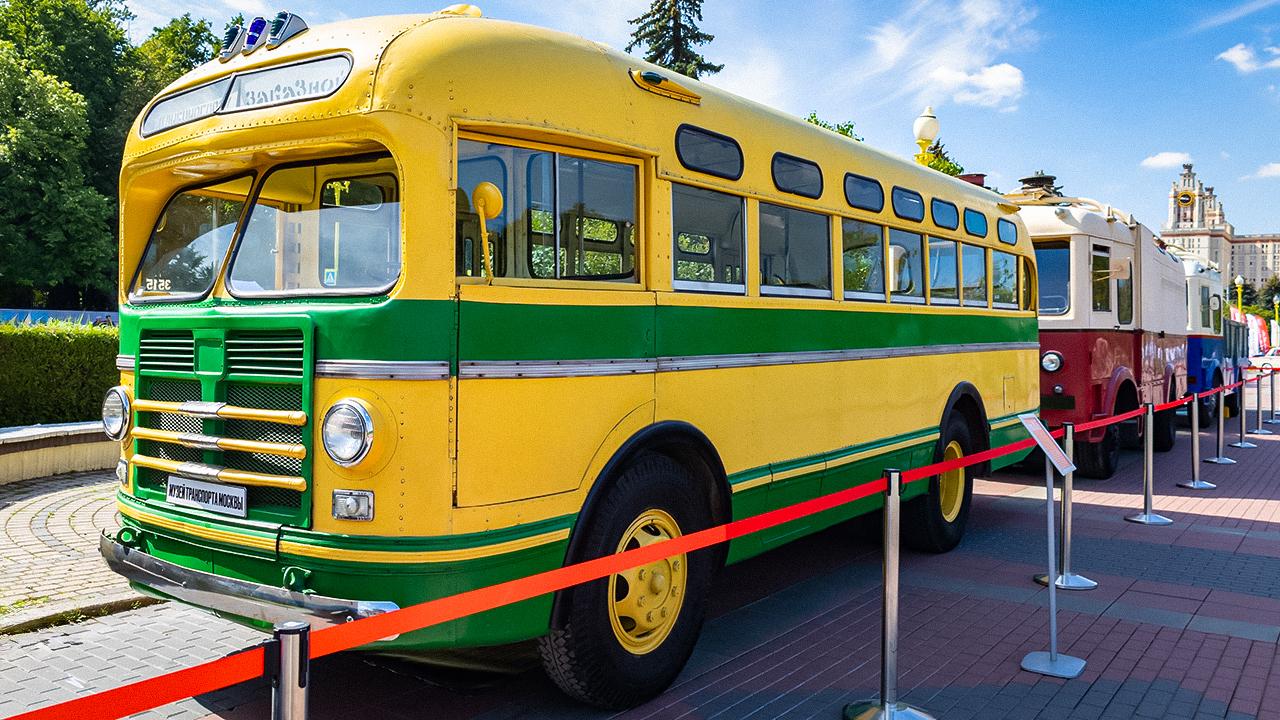 В Москве прошёл фестиваль «Ретрорейс» - Quto.ru