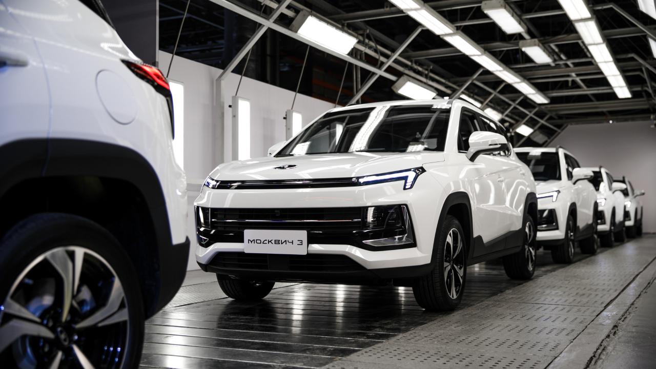 Камаз кроссовер 2022. Новый кроссовер москвич 2022. Москвич 3 новый. Кроссовер москвич 2022. Новый москвич 2021.