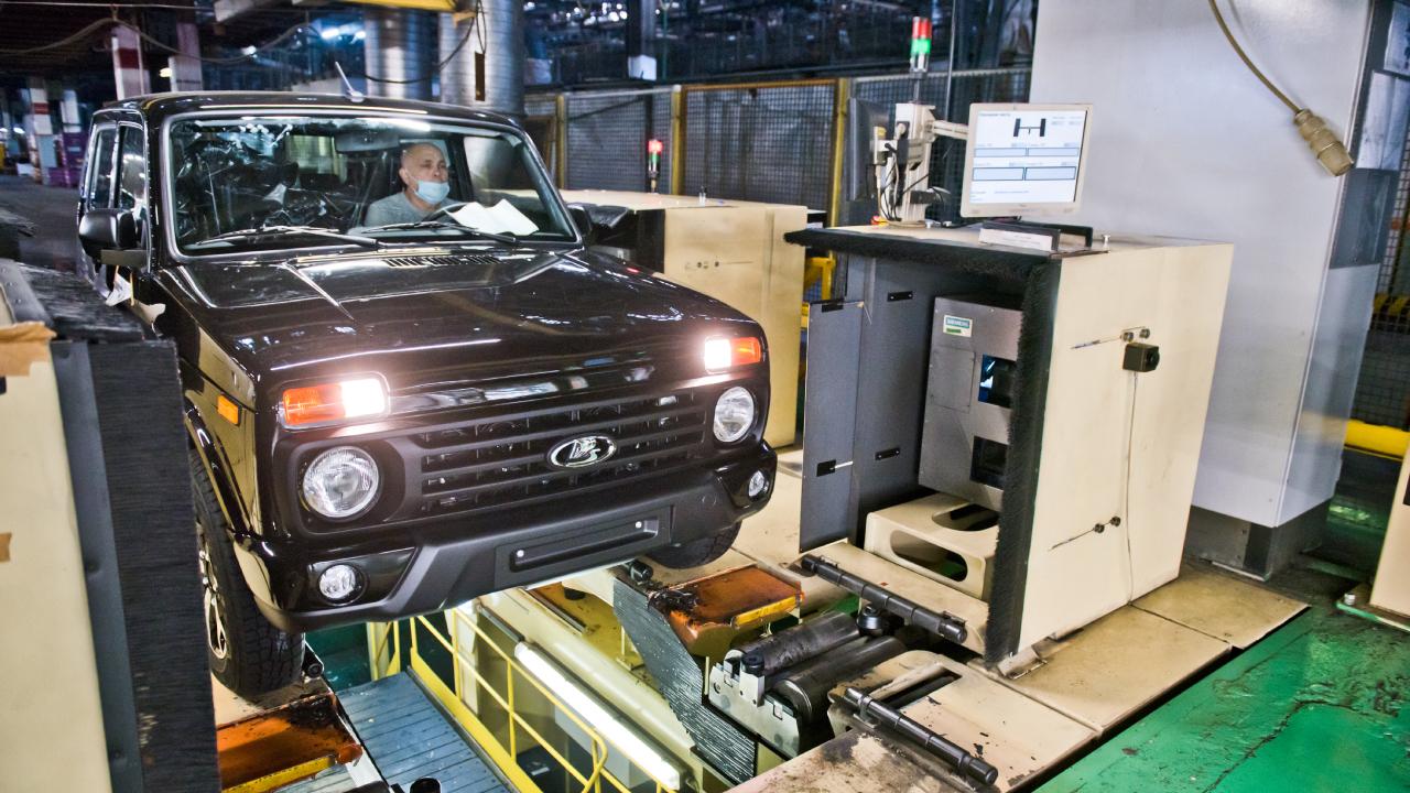 АвтоВАЗ анонсировал поставщикам новые модели Lada - Quto.ru