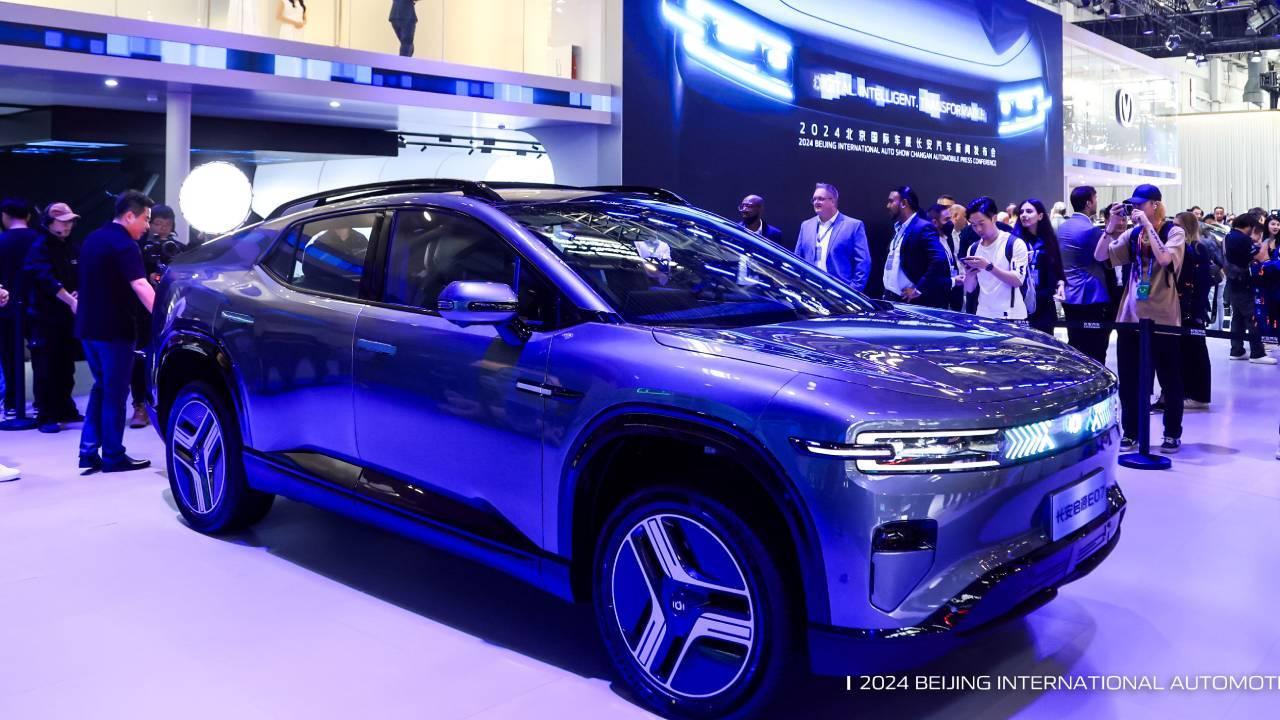 Changan представил автомобиль-трансформер Nevo E07 - Quto.ru