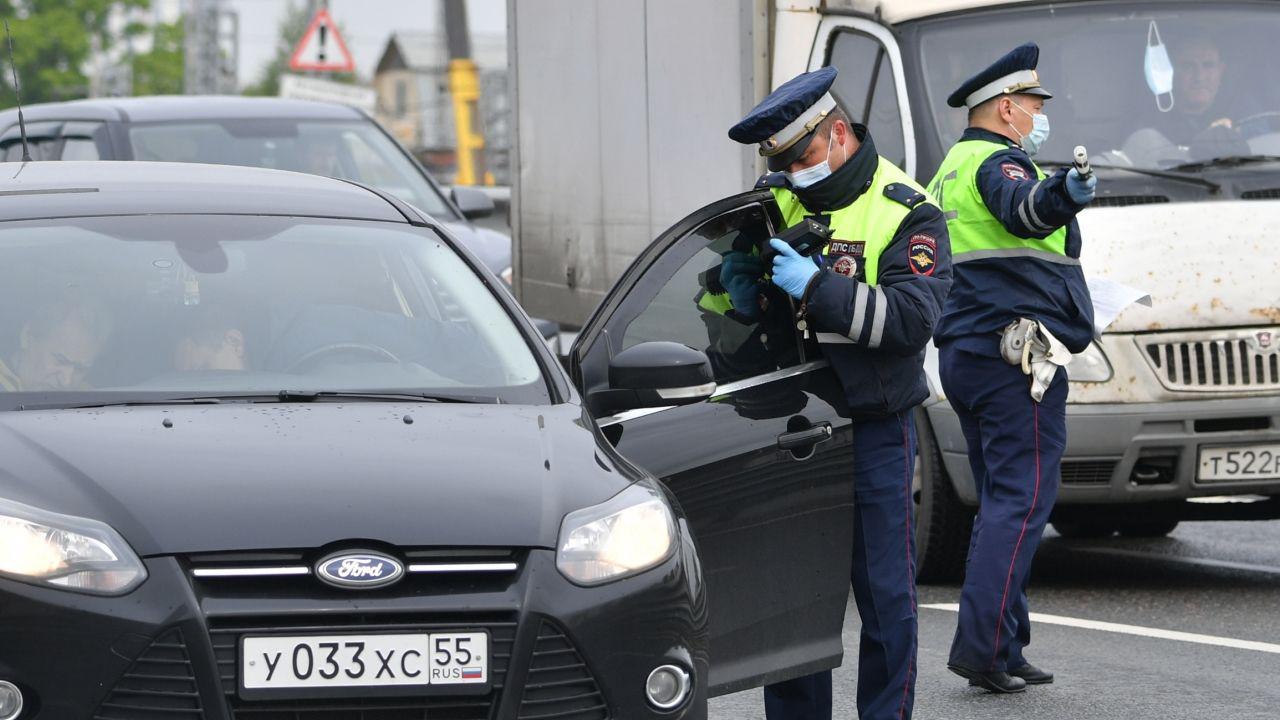 Юрист не поддержал отмену штрафа за тонировку - Quto.ru