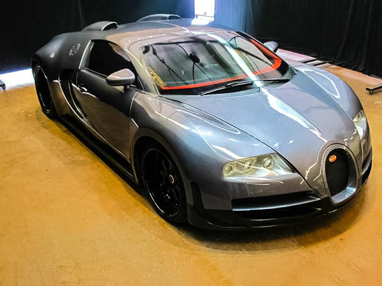   Bugatti Veyron   55 000  - Qutoru