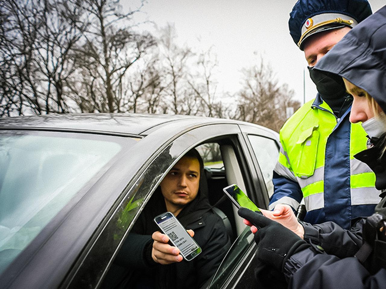 Российским полицейским дадут право вскрывать автомобили - Quto.ru