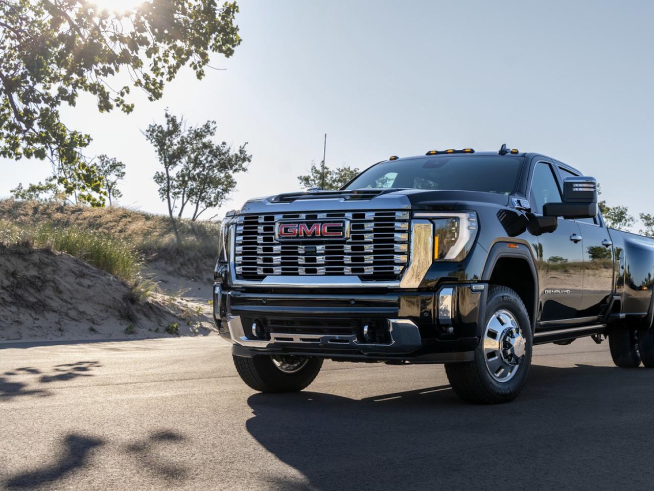 Тяжёлый пикап GMC Sierra HD получил 500-сильный турбодизель - Quto.ru