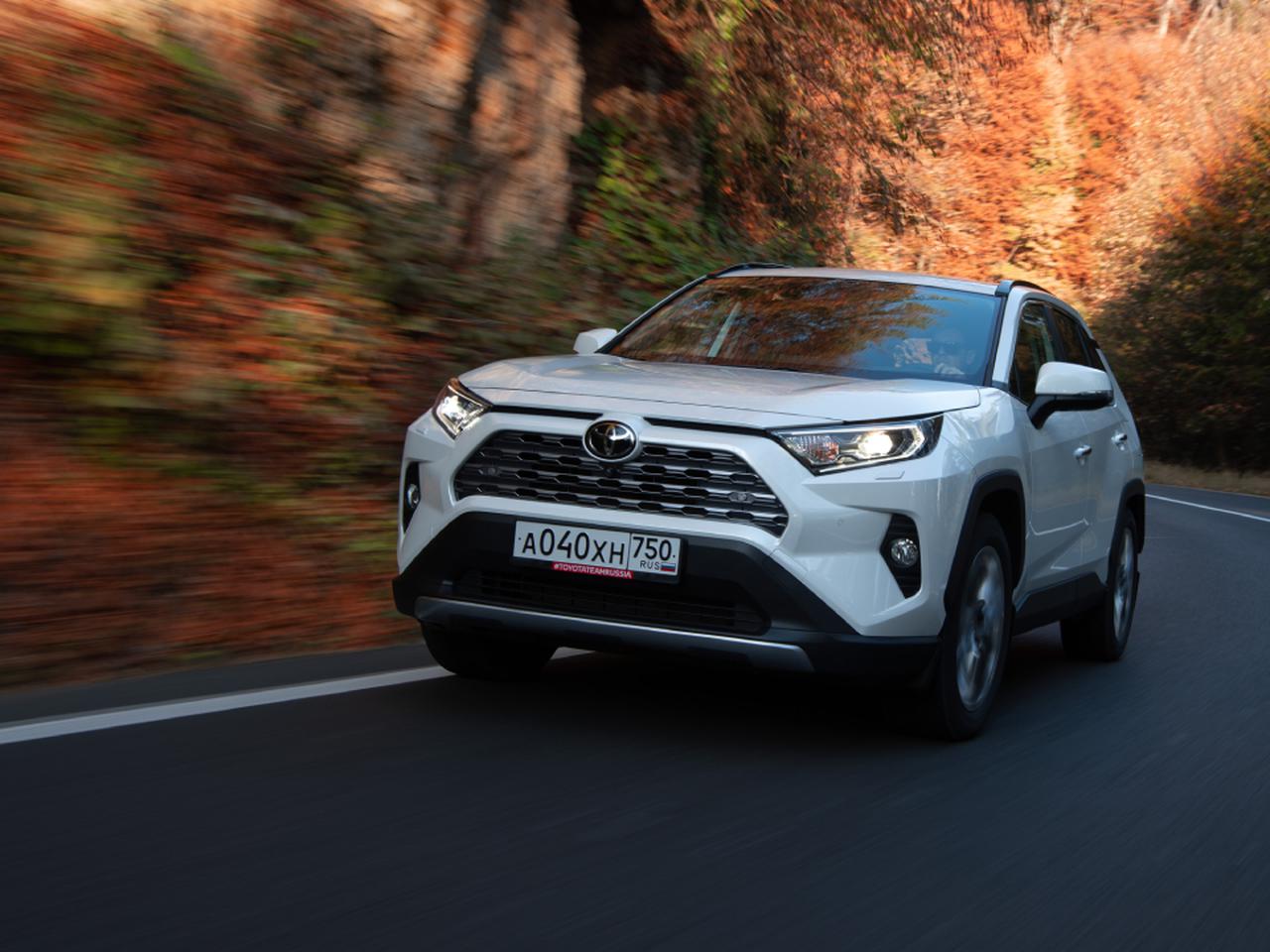 Российские дилеры надеются на поставки Toyota RAV4 из Японии - Quto.ru