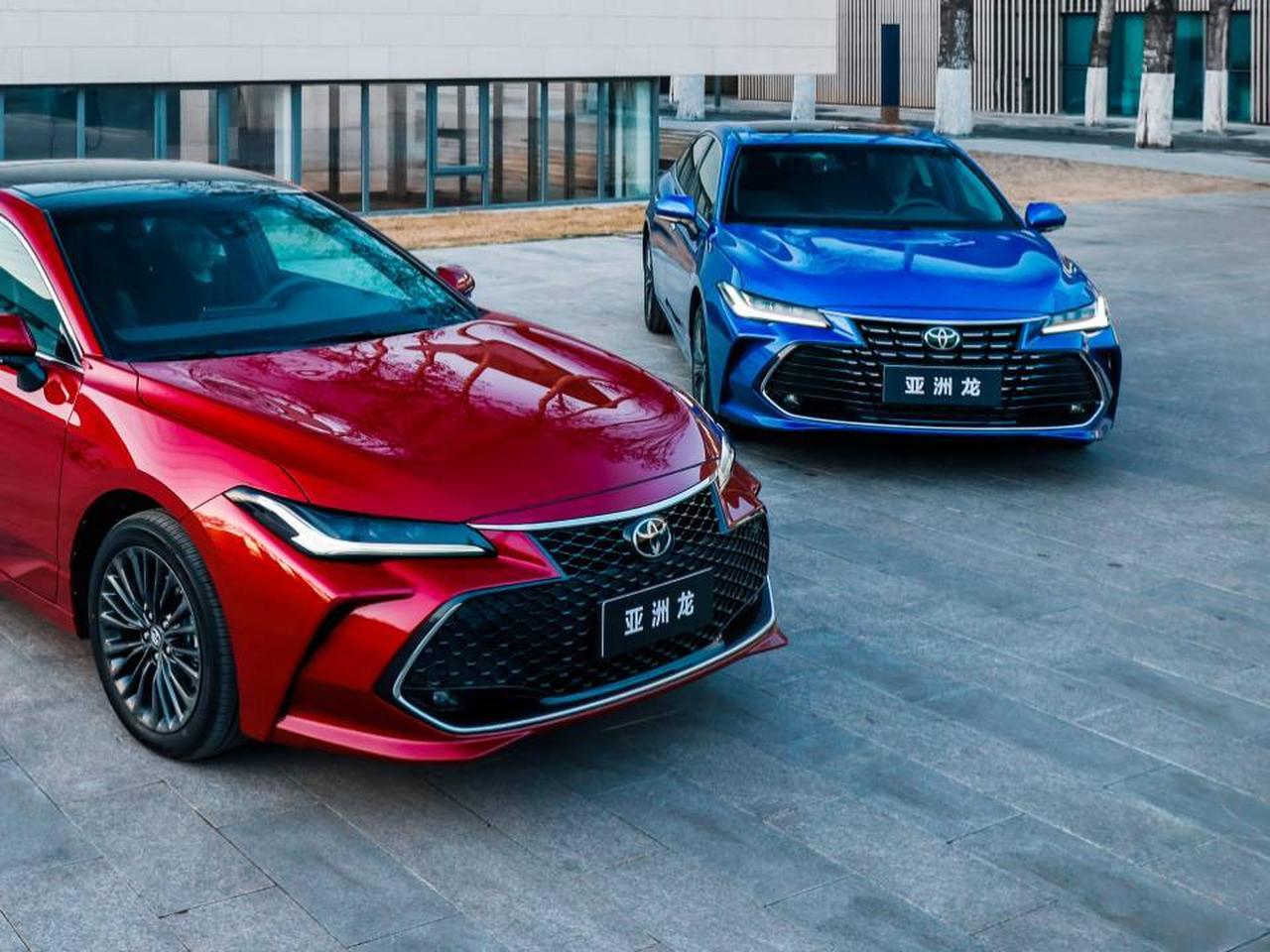 Зеленая Тойота Авалон