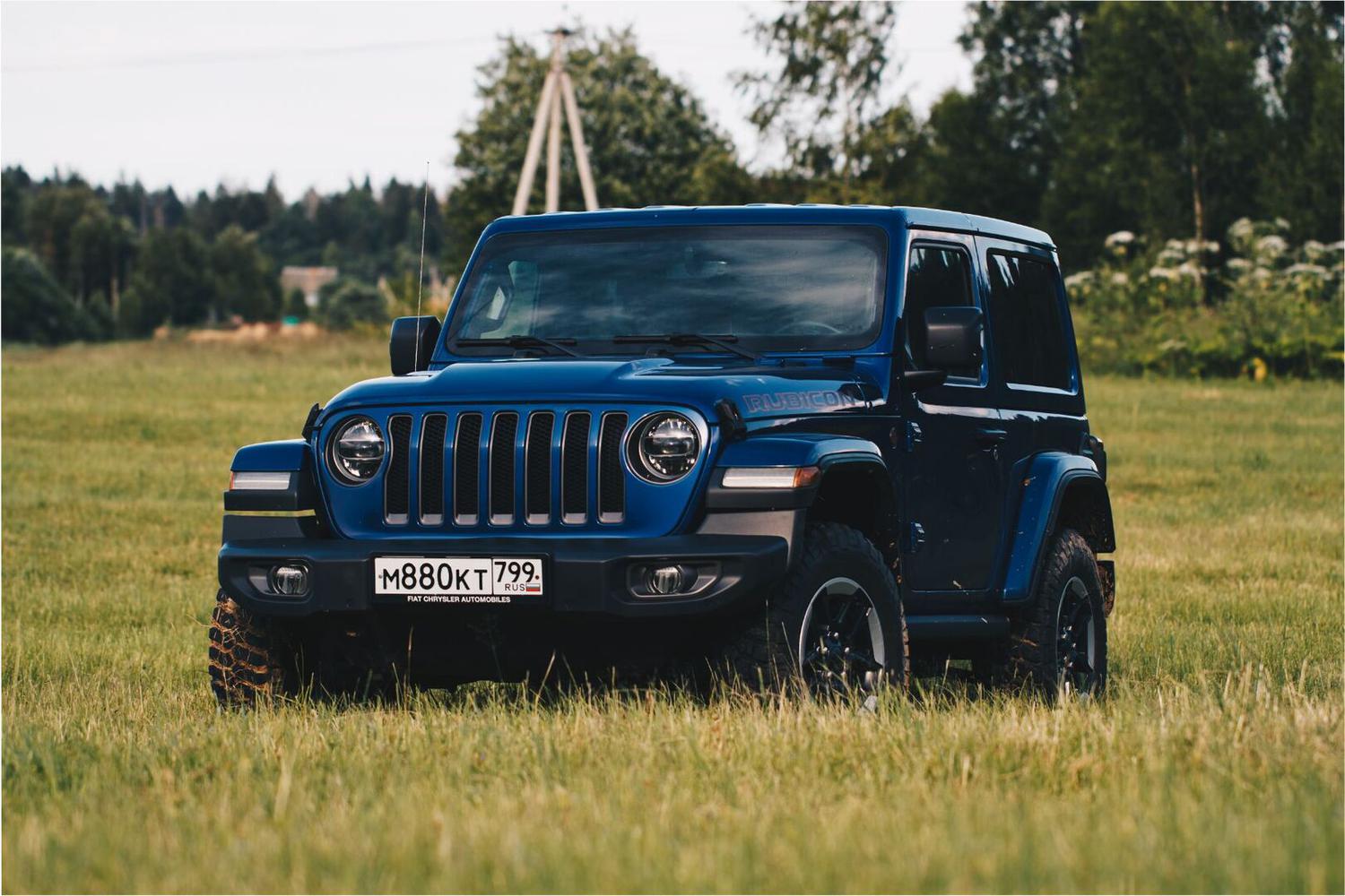 Чем Jeep Wrangler лучше Ford Bronco - Quto.ru