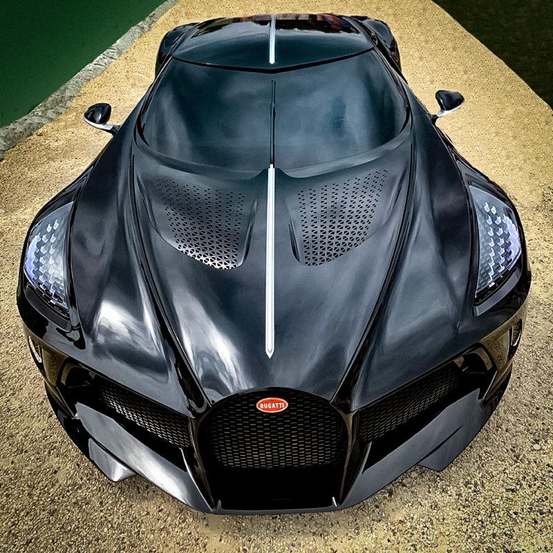 Бугатти Bugatti la voiture noire