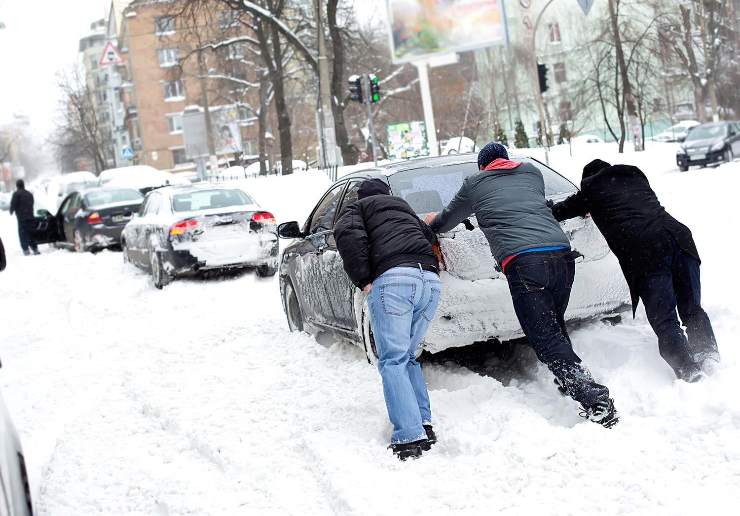 6 простых правил щадящего запуска мотора зимой - Quto.ru