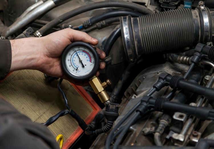 Увеличенный расход масла и топлива