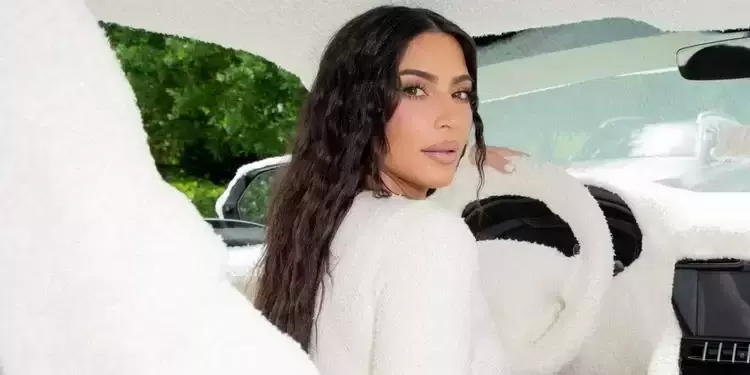 За что они так с ними: знаменитости испортили свои автомобили